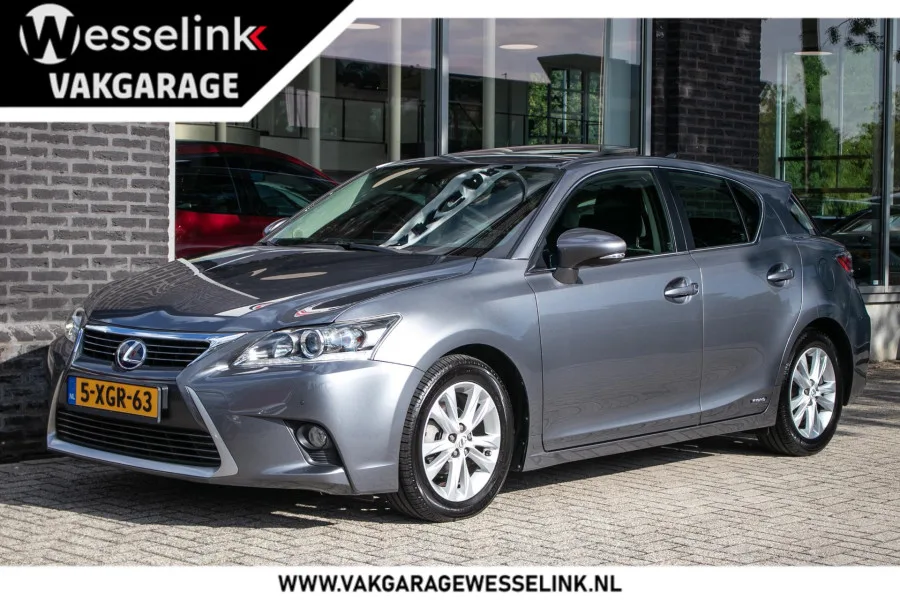 Lexus CT (2014) — foto 1