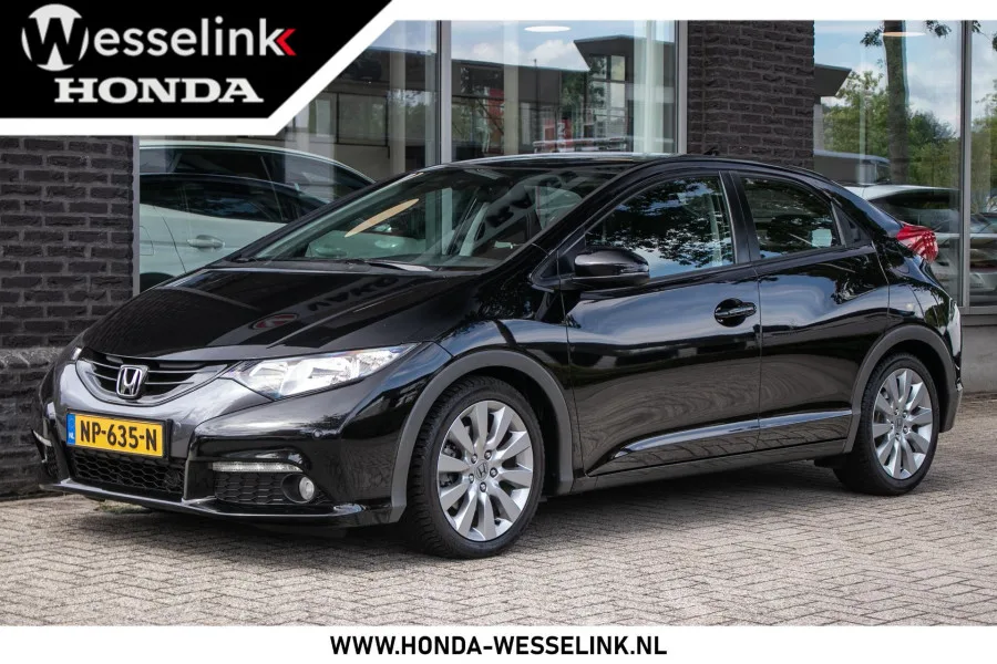 Honda Civic (2013) — foto 1