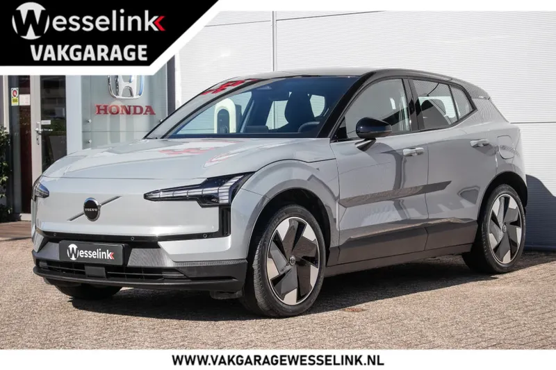 Volvo EX30 (2024)