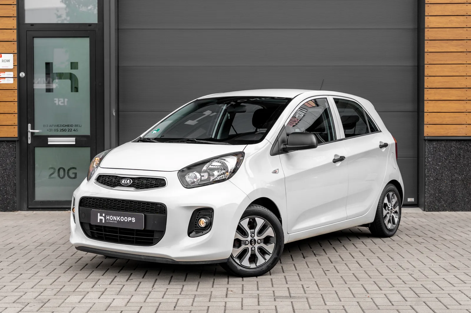 Kia Picanto (2016) — foto 1