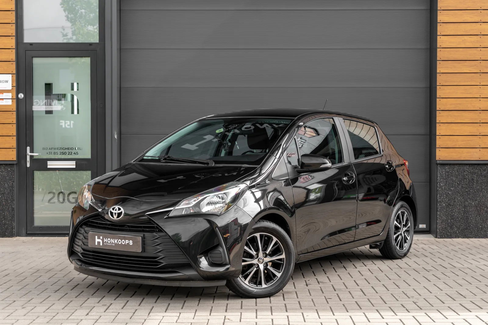 Toyota Yaris (2019) — foto 1