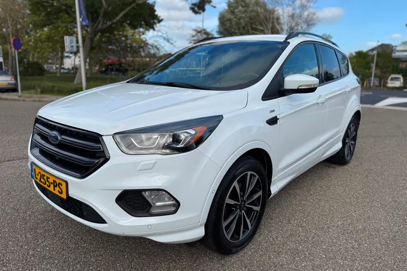 Ford Kuga (2017)