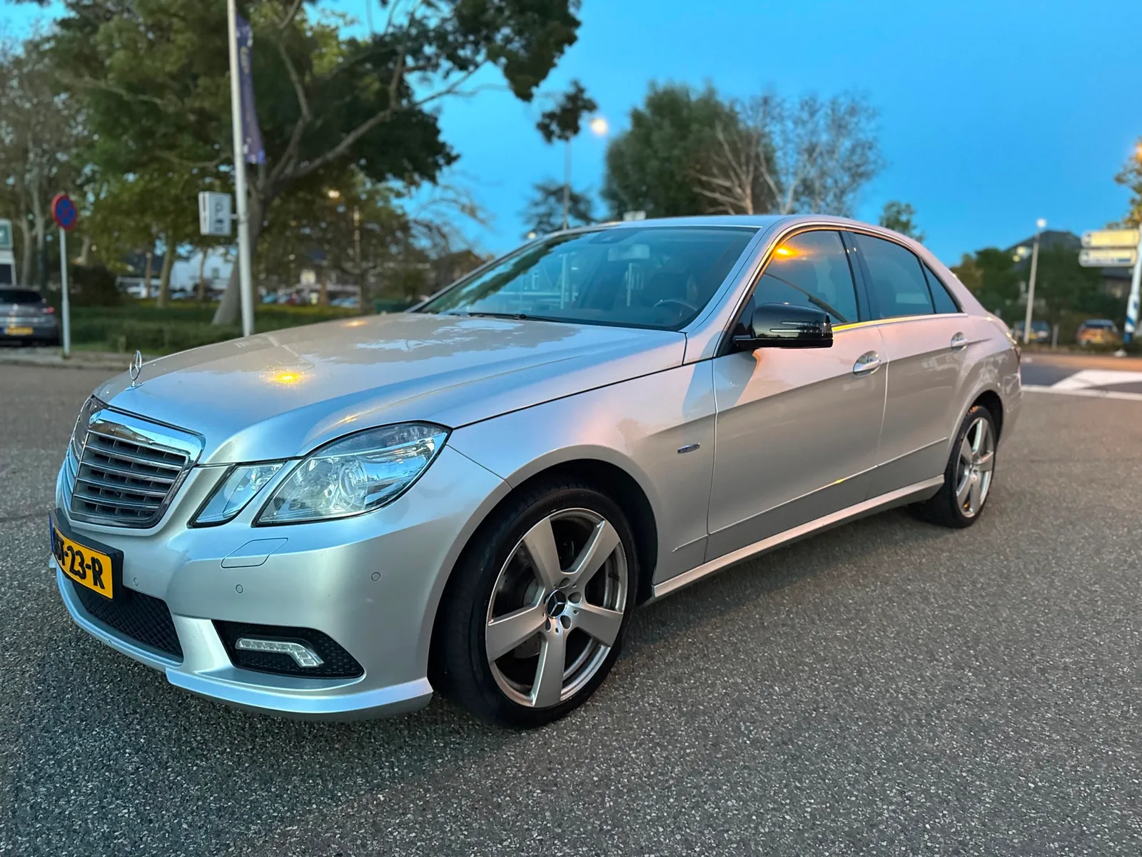Mercedes-Benz E-Klasse (2010) — foto 1