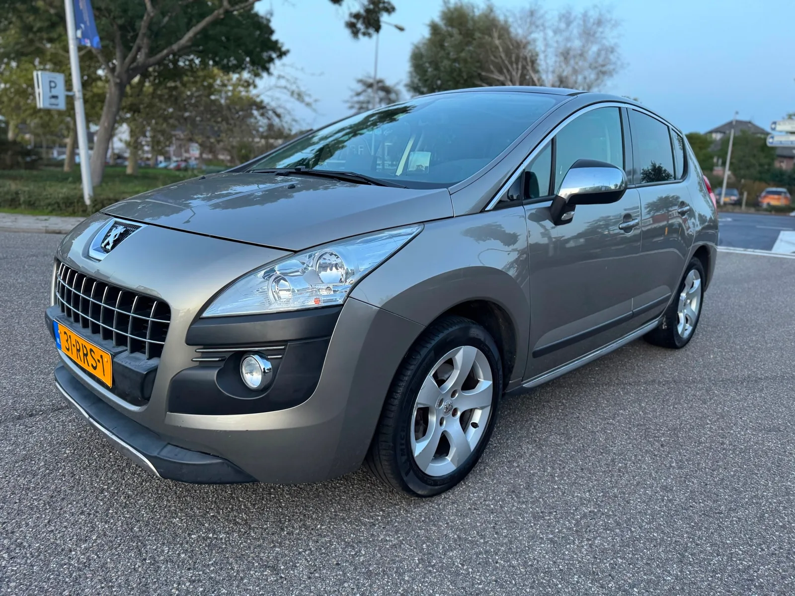Peugeot 3008 (2011) — foto 1