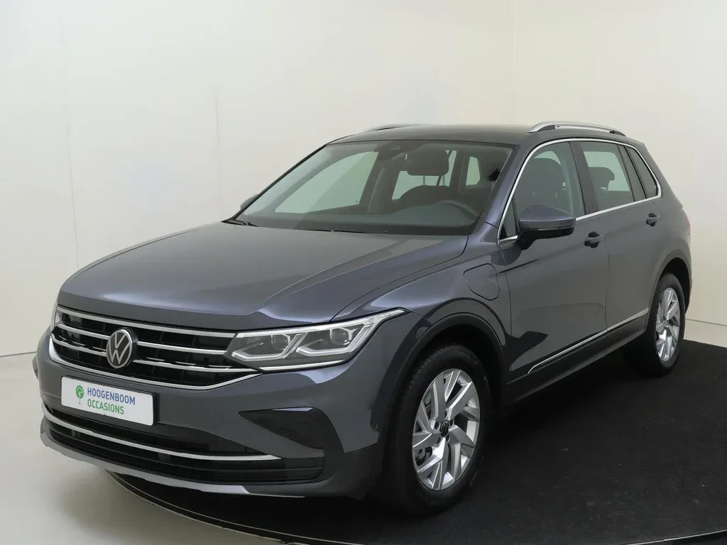 Volkswagen Tiguan (2022) — foto 1