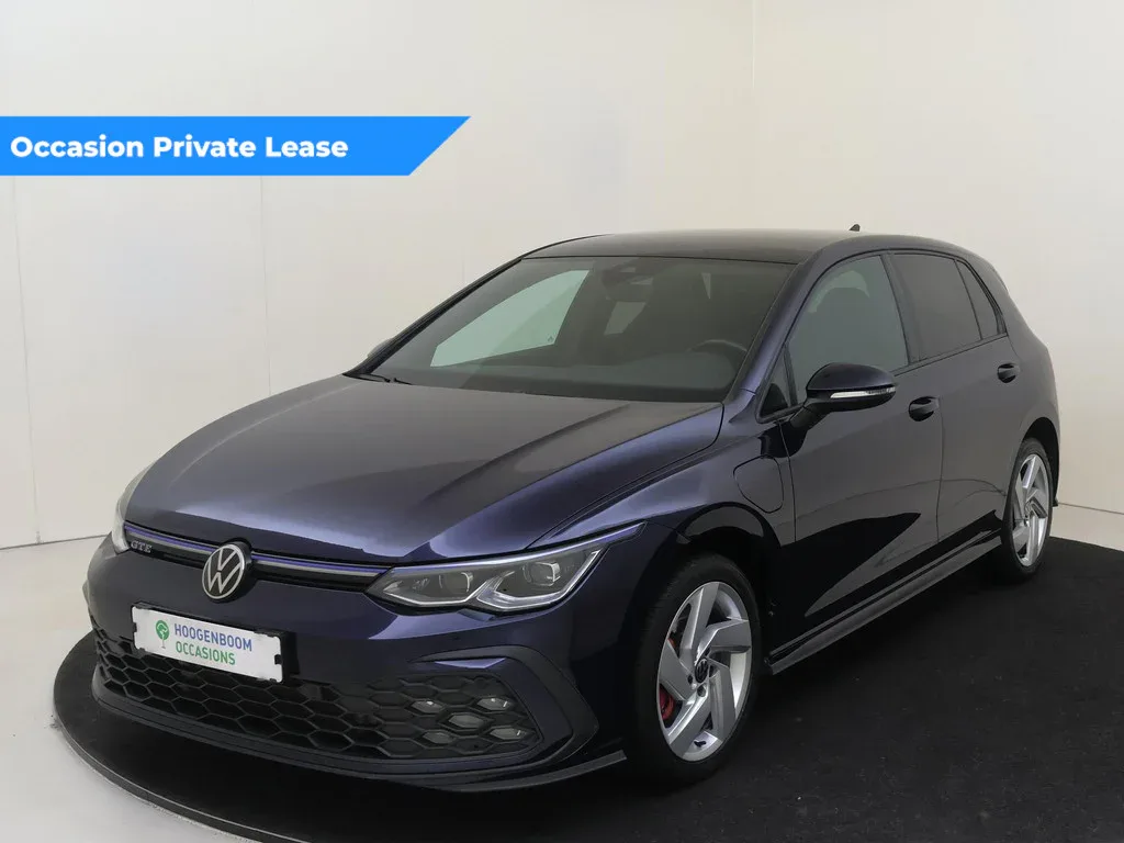 Volkswagen Golf (2022) — foto 1