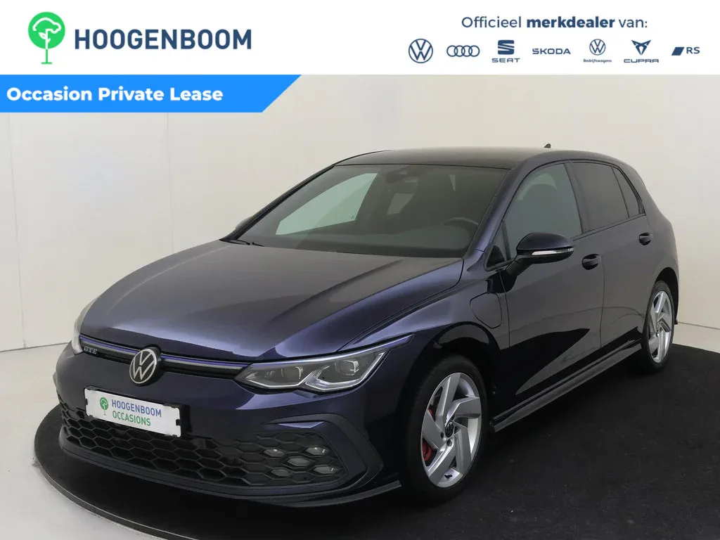Volkswagen Golf (2022) — foto 1