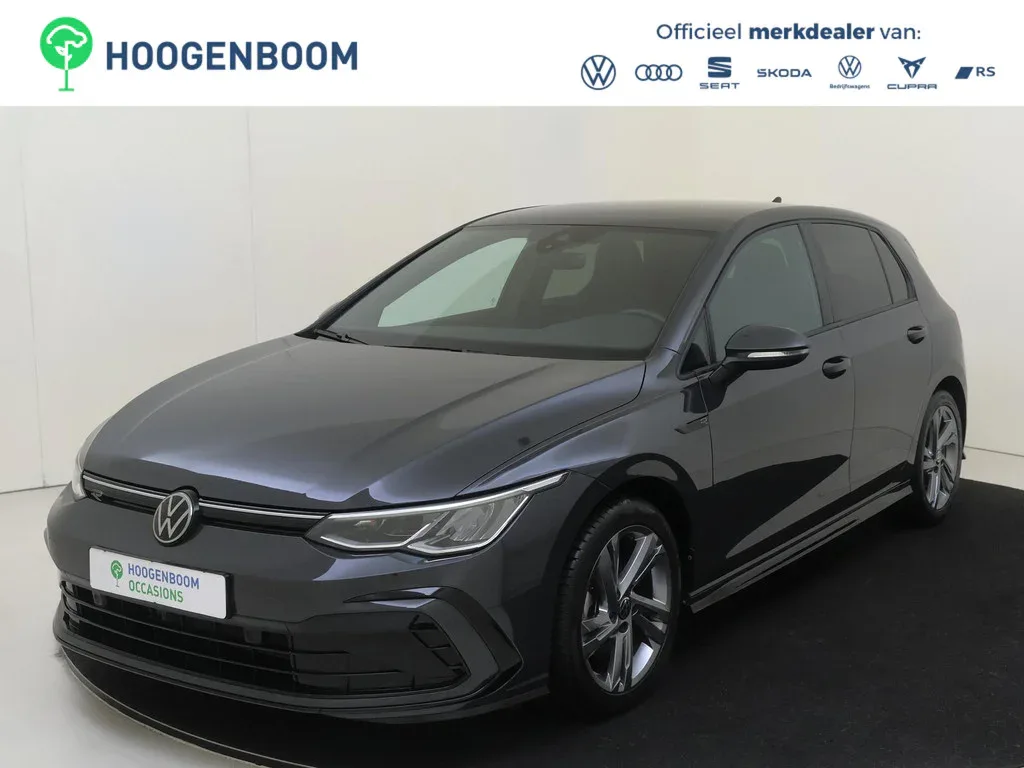 Volkswagen Golf (2024) — foto 1