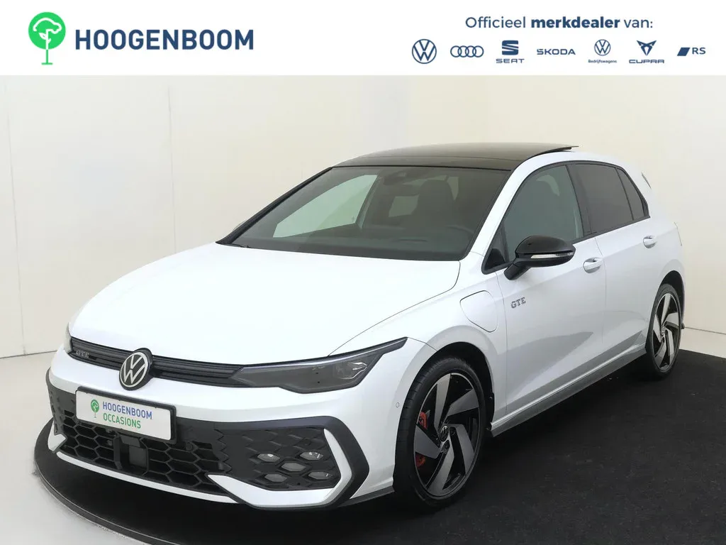 Volkswagen Golf (2025) — foto 1