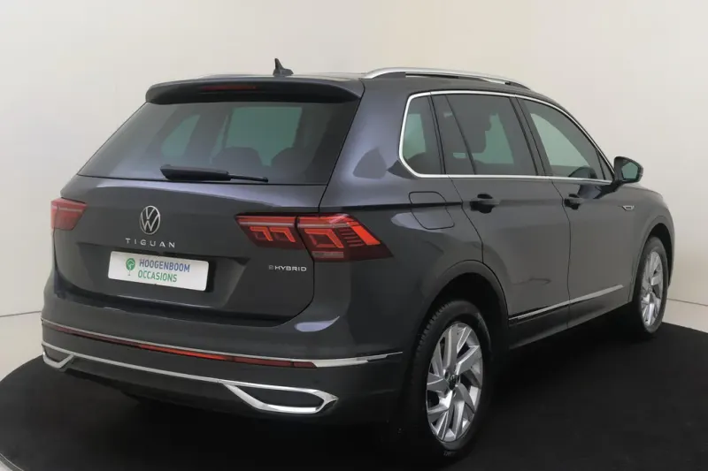 Volkswagen Tiguan (2023)