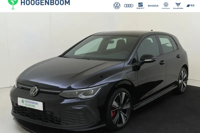 Volkswagen Golf (2023)