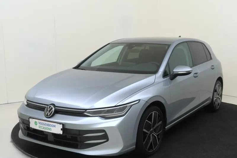 Volkswagen Golf (2024)