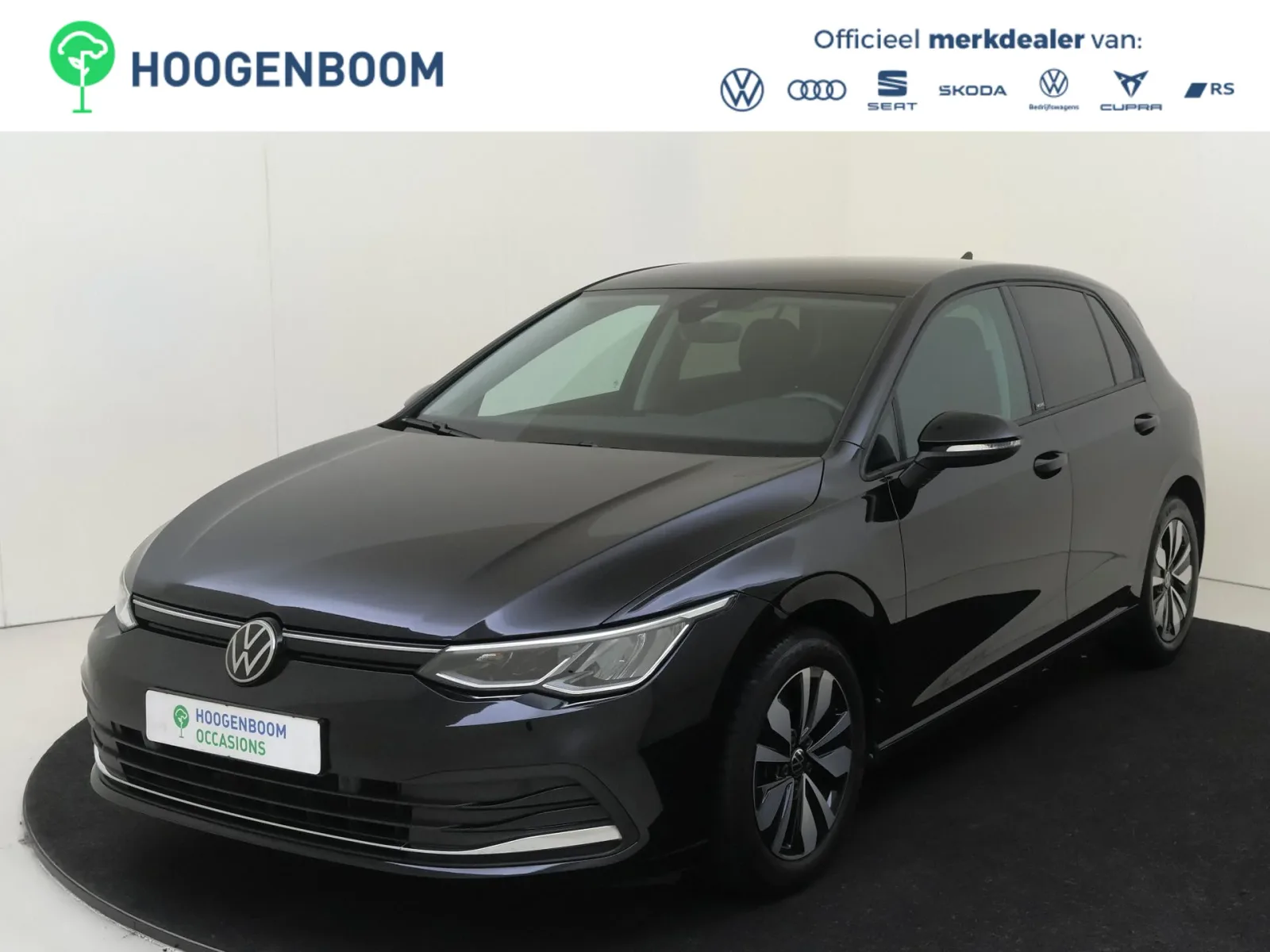 Volkswagen Golf (2023) — foto 1