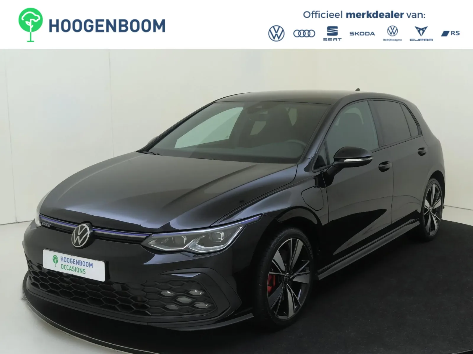 Volkswagen Golf (2022) — foto 1