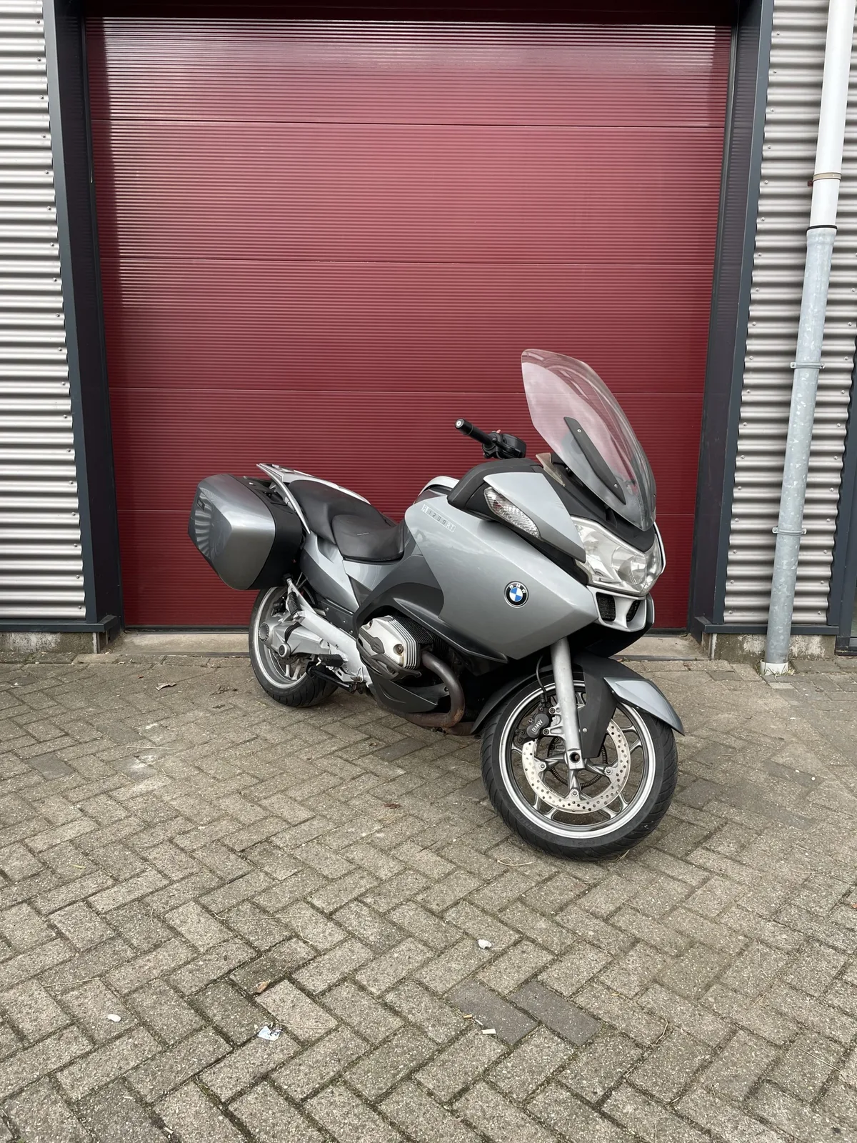 BMW R 1200 RT (2006) — foto 1