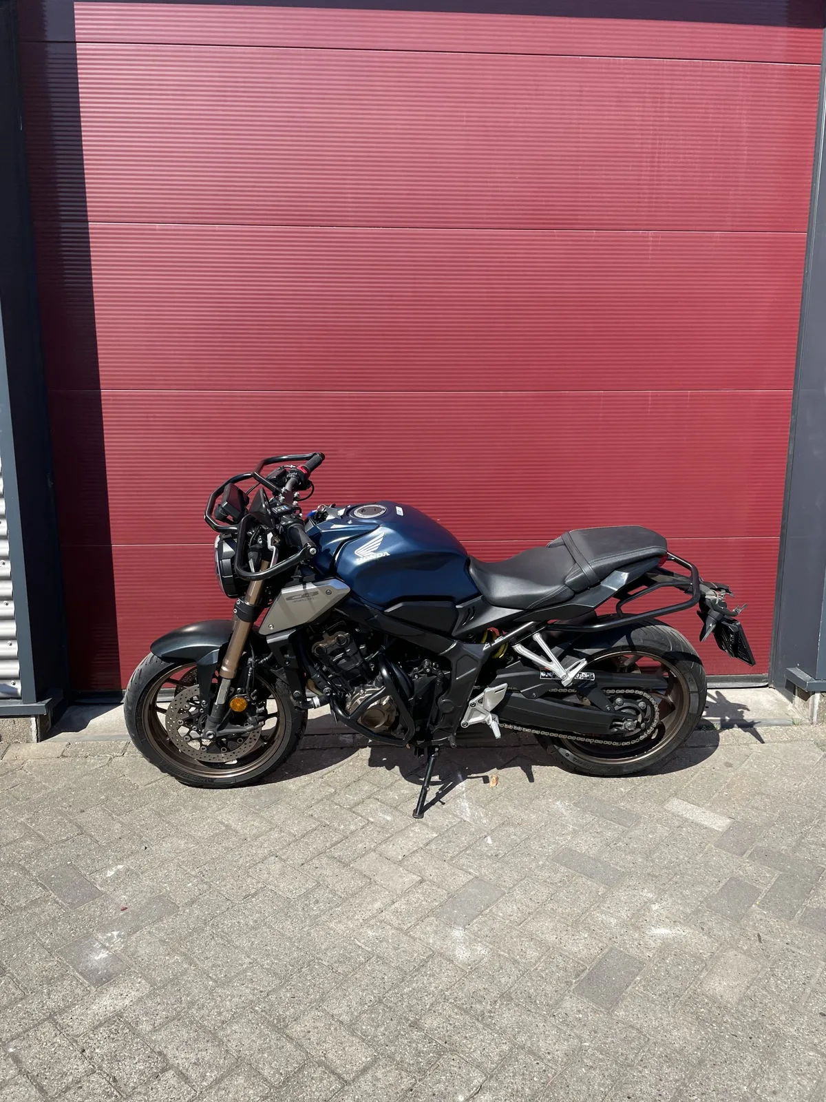 Honda CB650R 650 (2022) — foto 1