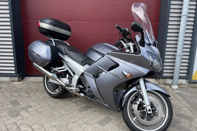 Yamaha FJR1300 (2004)