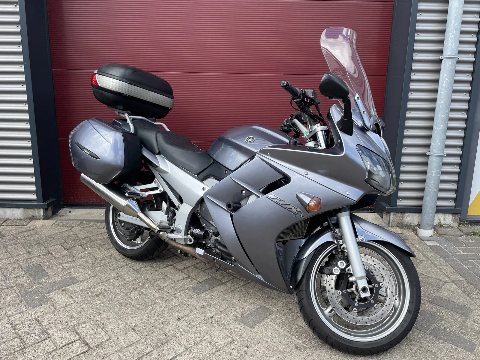 Yamaha FJR1300 (2004) — foto 1