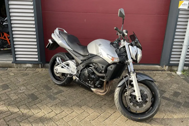 Suzuki GSR600 (2008)