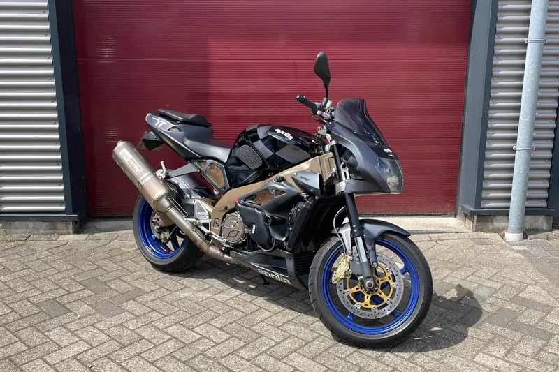 Aprilia Tuono 1000cc (2003)