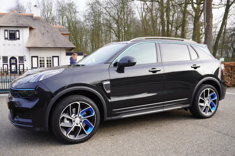 Lynk & Co 01 (2021)