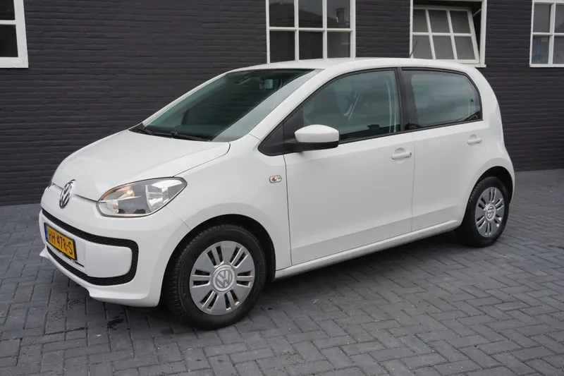 Volkswagen Up! (2015)