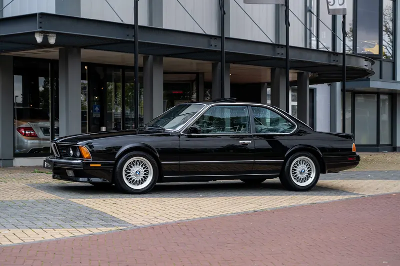 BMW M6 (1988)