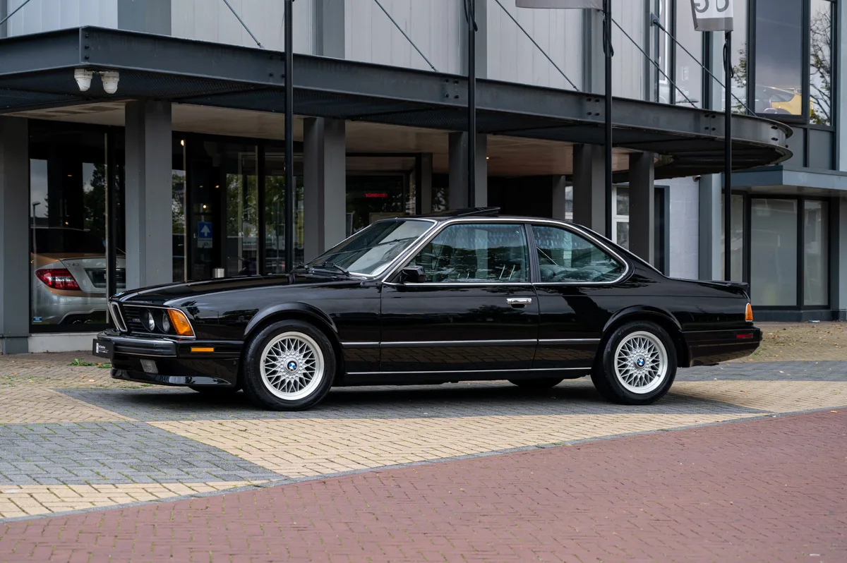 BMW M6 (1988) — foto 1