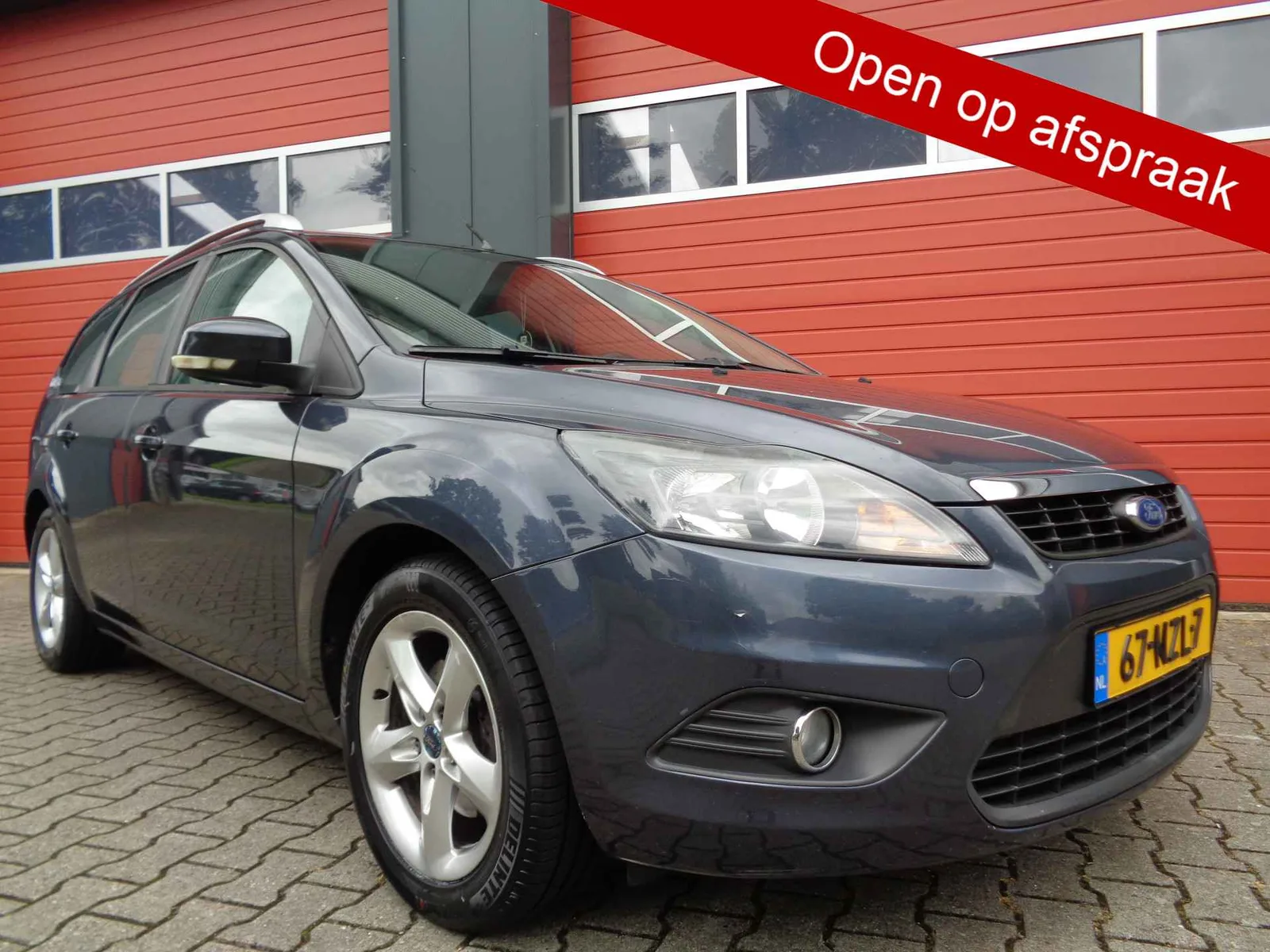 Ford Focus (2010) — foto 1