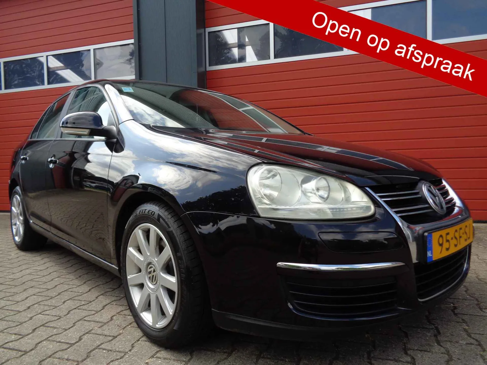 Volkswagen Jetta (2006) — foto 1