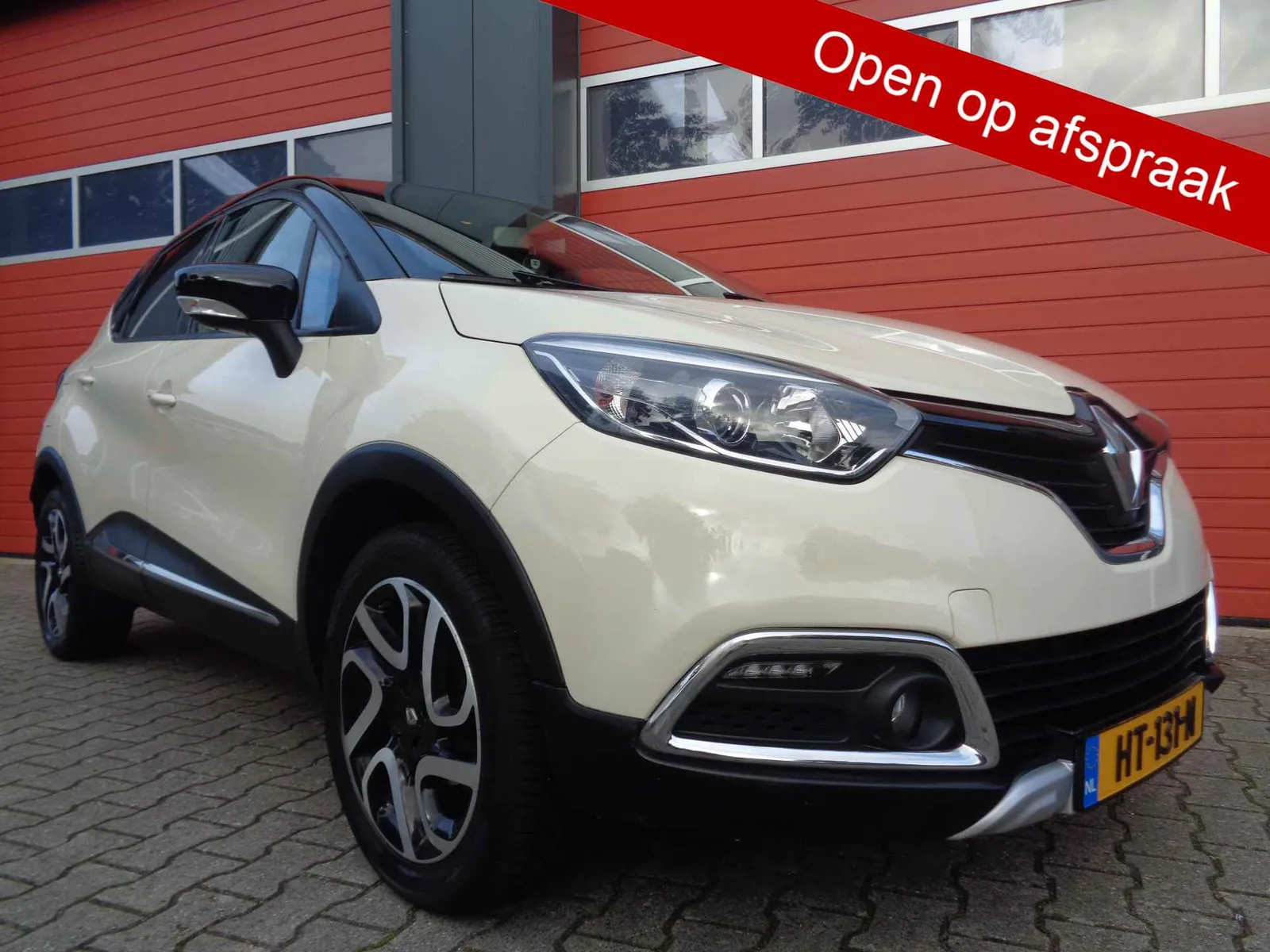 Renault Captur (2016) — foto 1