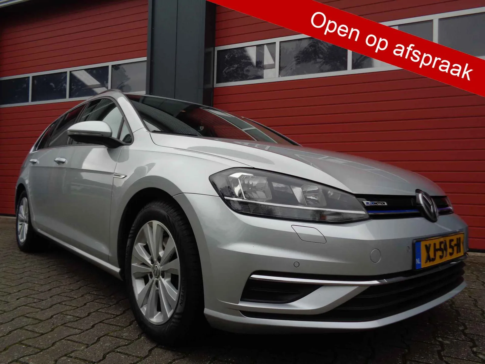 Volkswagen Golf (2018) — foto 1