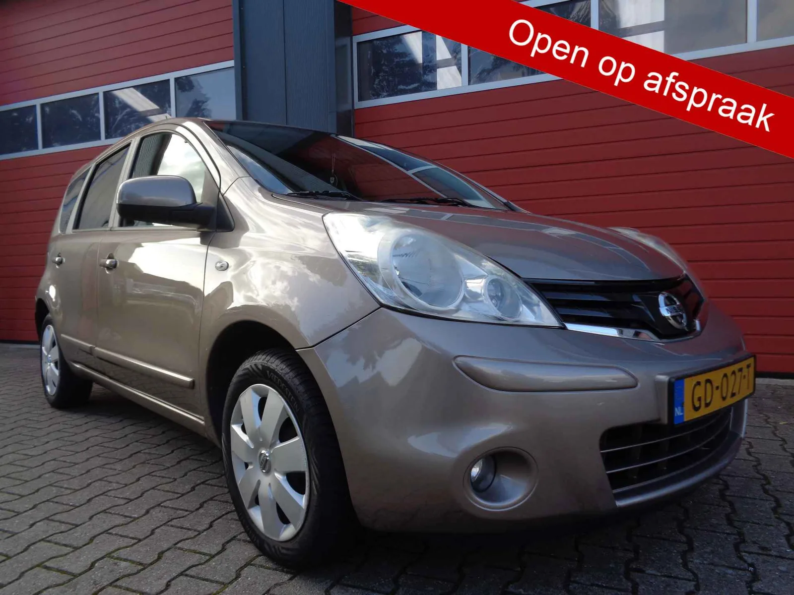 Nissan Note (2010) — foto 1
