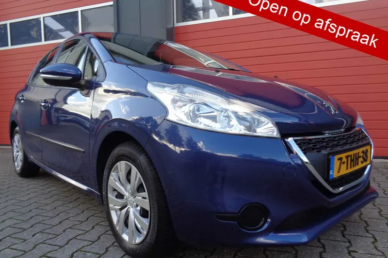 Peugeot 208 (2013)