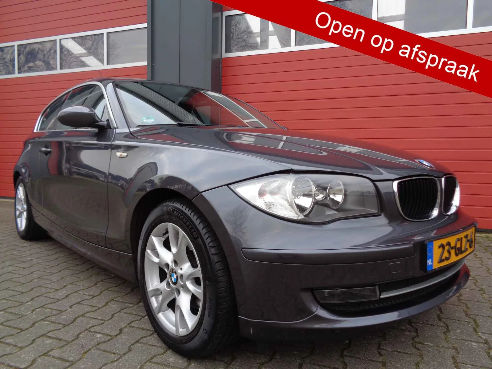 BMW 1-Serie (2008) — foto 1
