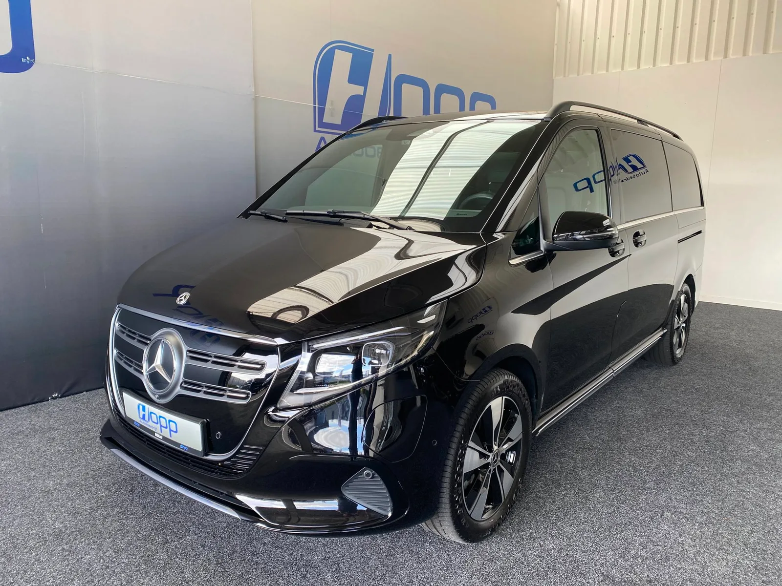 Mercedes-Benz EQV (2025) — foto 1