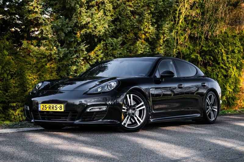 Porsche Panamera (2011)