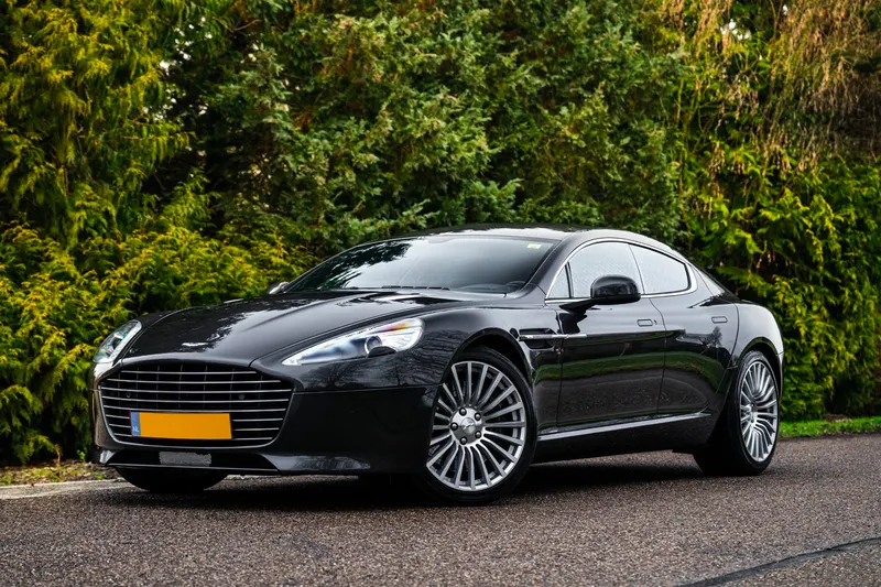 Aston Martin Rapide (2014)