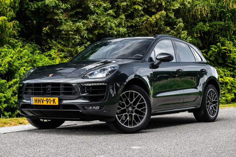 Porsche Macan (2016)