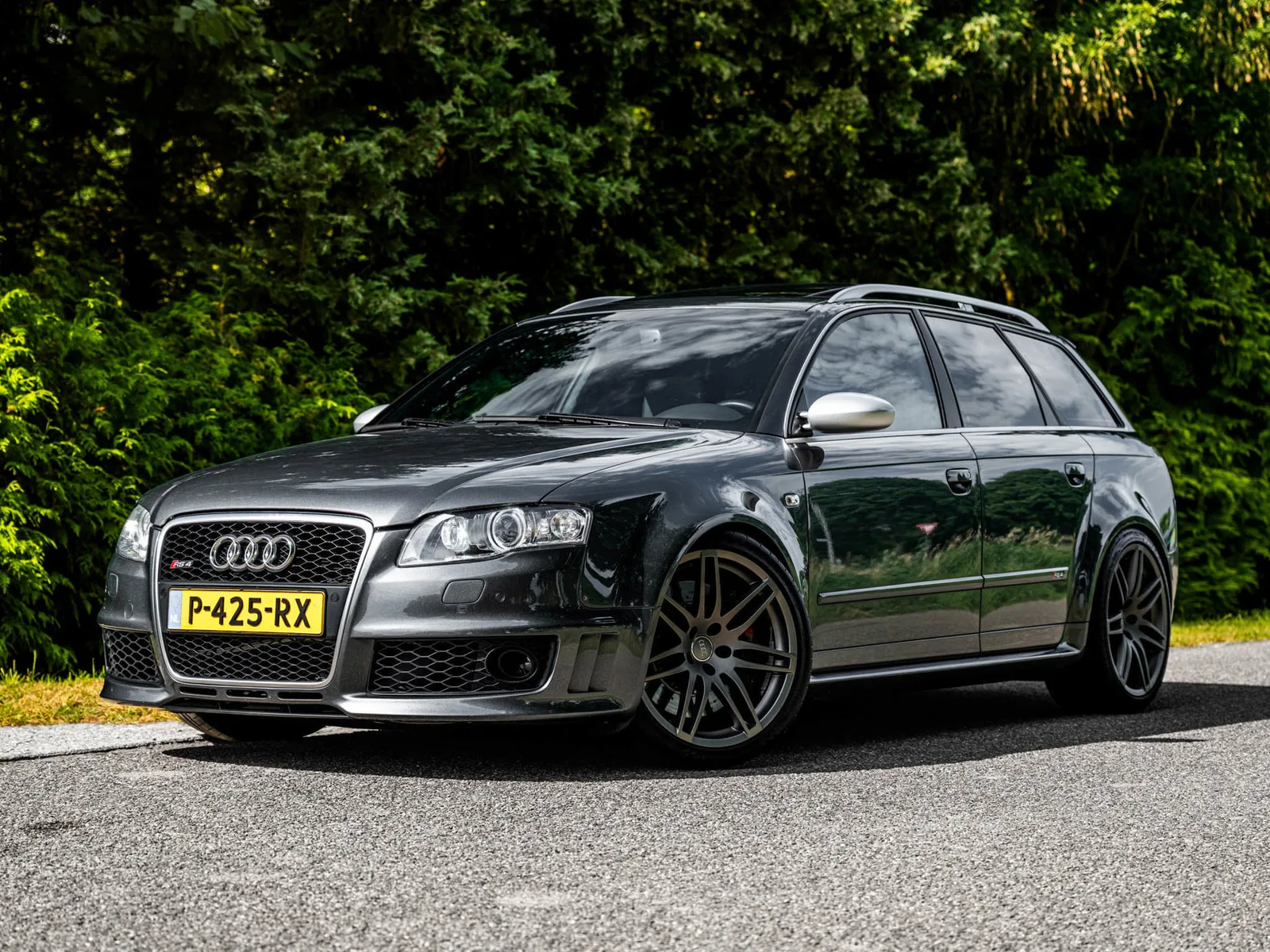 Audi RS 4 (2006) — foto 1