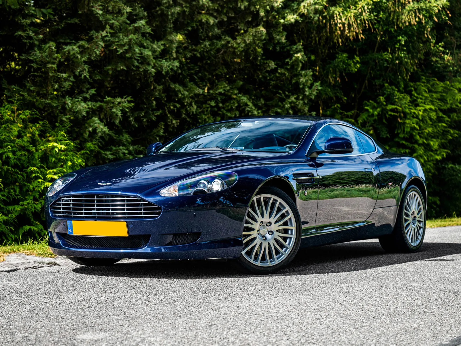 Aston Martin DB9 (2010) — foto 1