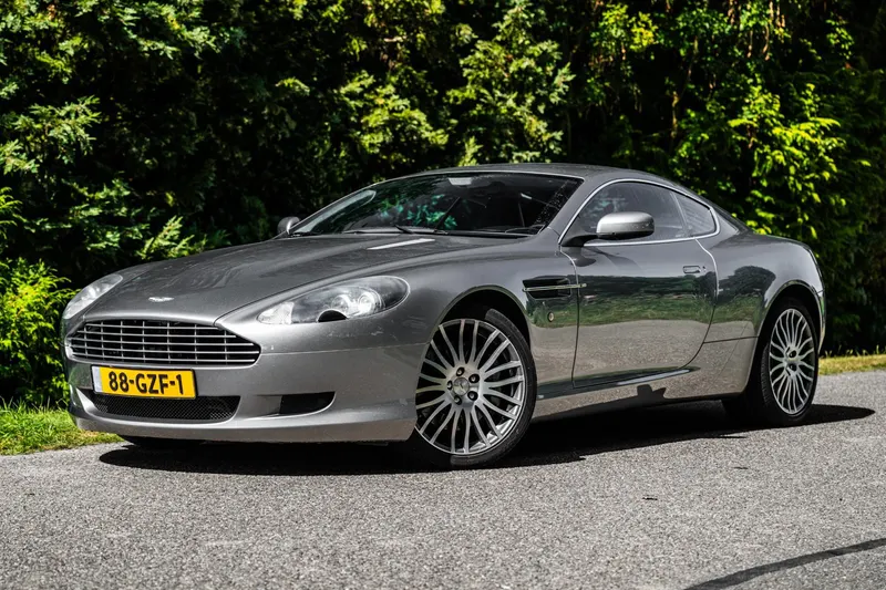 Aston Martin DB9 (2008)