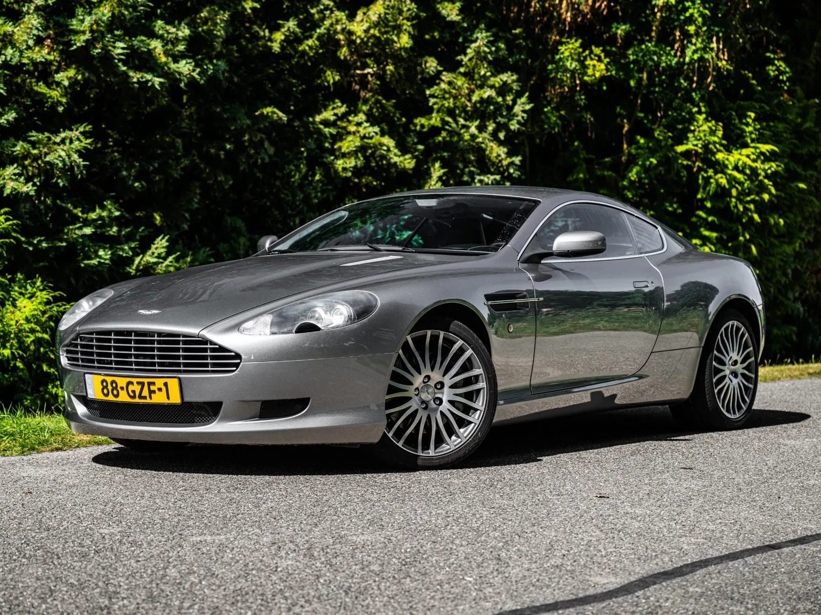 Aston Martin DB9 (2008) — foto 1