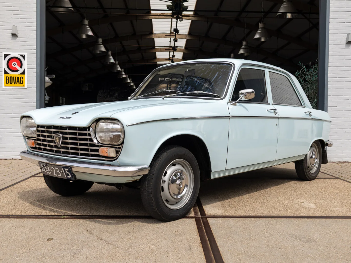 Peugeot 204 (1967) — foto 1