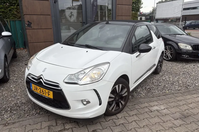 MINI Cabrio (2012)