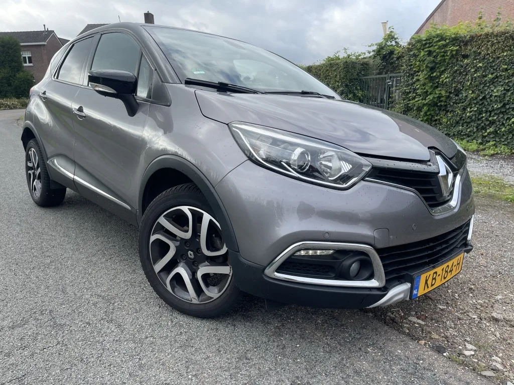 Renault Captur (2016) — foto 1