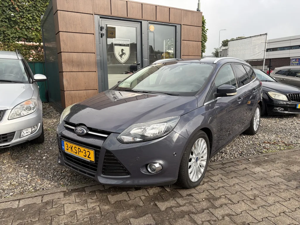 Ford Focus (2012) — foto 1