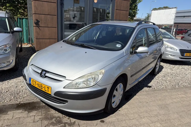 Peugeot 307 (2003)