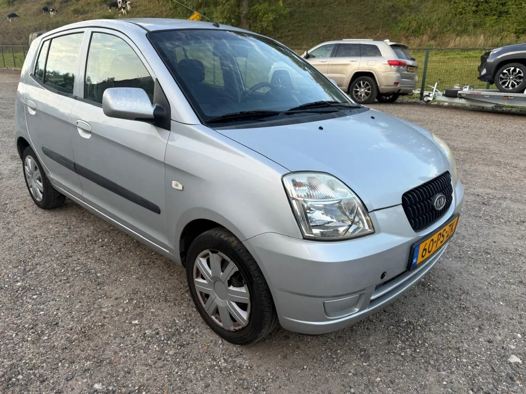 Kia Picanto (2004) — foto 1