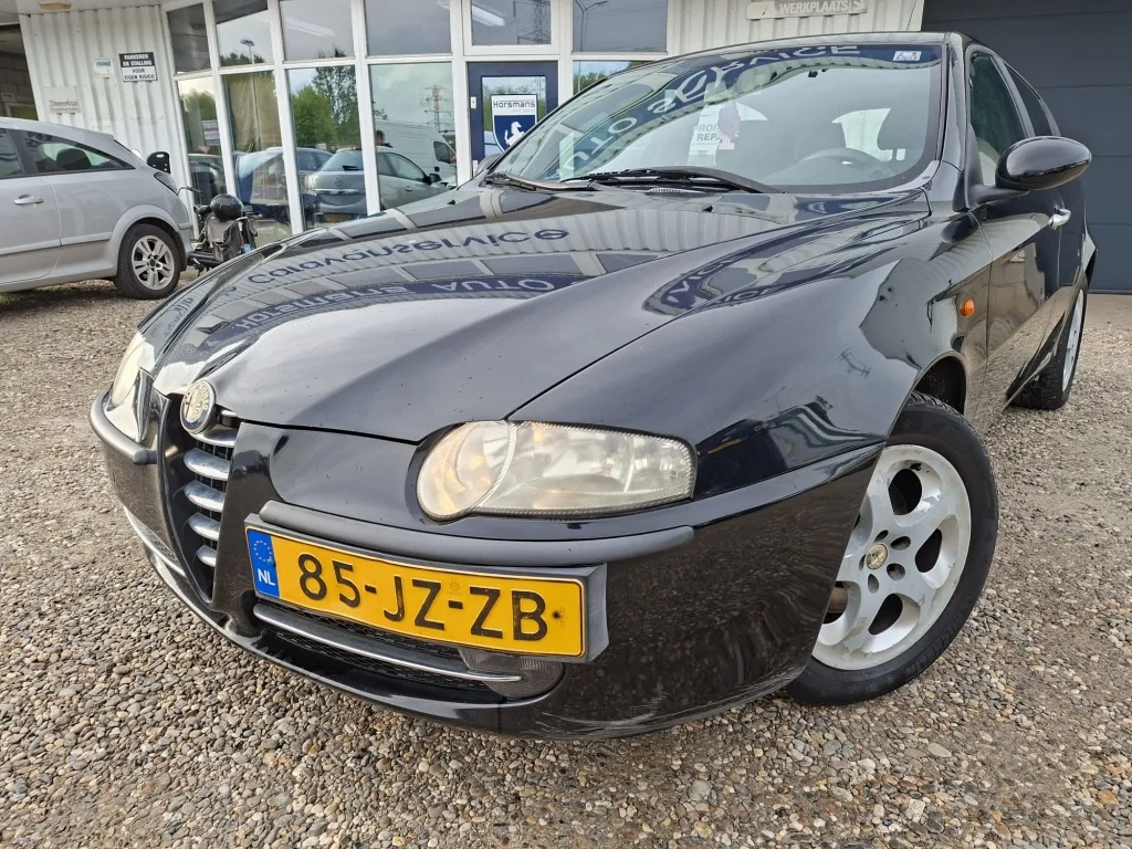 Alfa Romeo 147 (2002) — foto 1